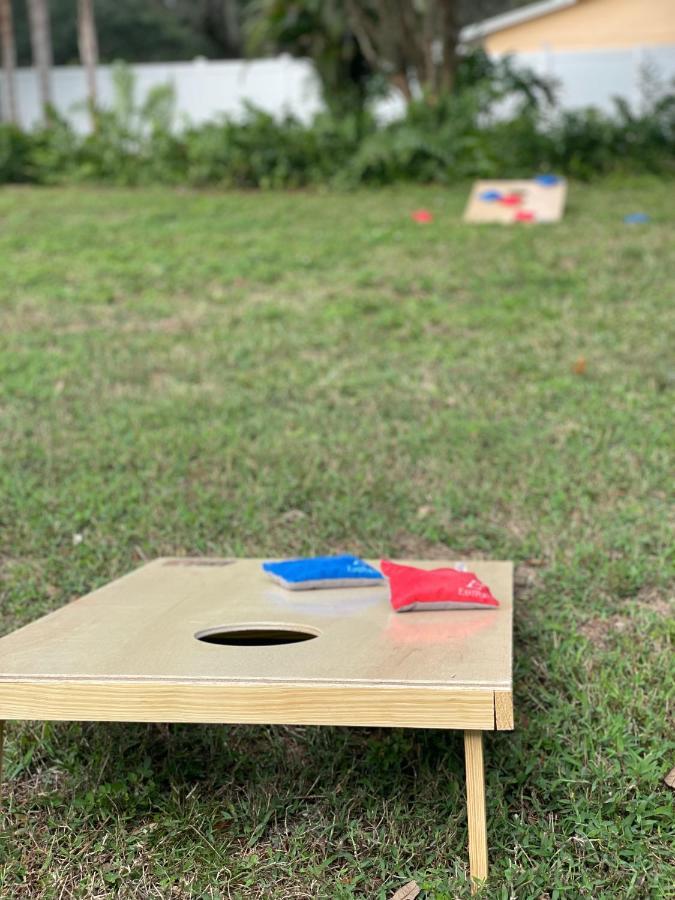 Plush Sheets, Games!, Huge Backyard, Massage Chair แทมปา ภายนอก รูปภาพ