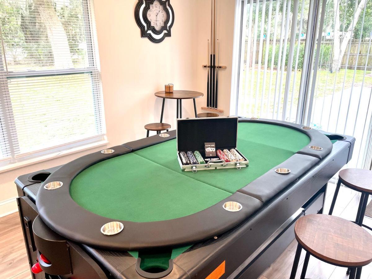 Plush Sheets, Games!, Huge Backyard, Massage Chair แทมปา ภายนอก รูปภาพ